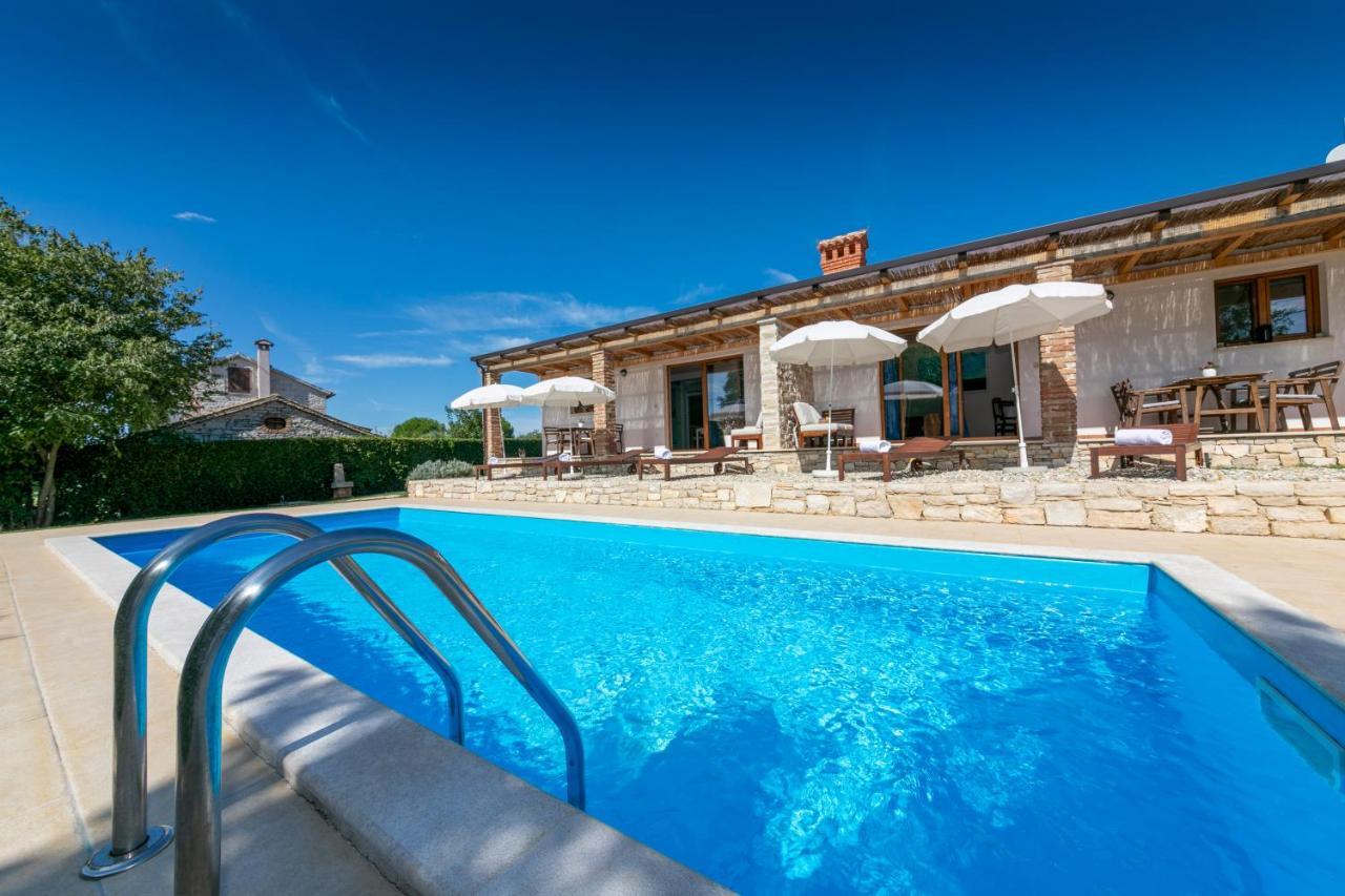 Grebac Villa Kaštelir Екстериор снимка